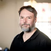 Porträttbild av Martin Lundahl. Foto.