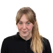 Porträtt av Gabriella Brandin. Foto.