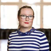 Porträtt på Ellika Sevelin. Foto.
