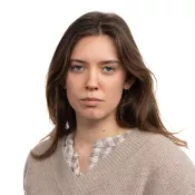 Porträtt av Vera Ermanno Fäldner. Foto.