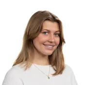 Porträtt av Clara Johansson. Foto.
